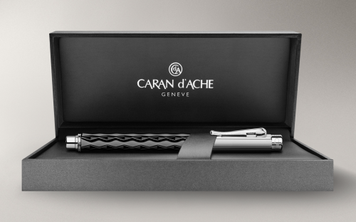 Caran d'Ache Varius Ceramic Black Fountain Pen - Image 4
